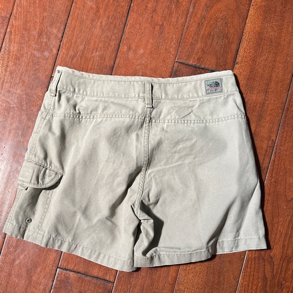 The North Face Women's Khaki Cargo Shorts - Picture 1 of 7